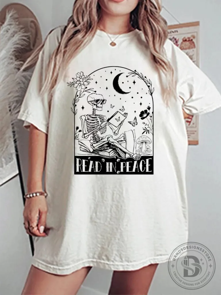 Read In Peace Skeleton Reading Book Under Moon Graphic T-Shirt